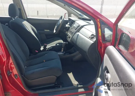 2010 Nissan Versa 1.8S из США, поврежденный, VIN 3N1BC1APXAL372809